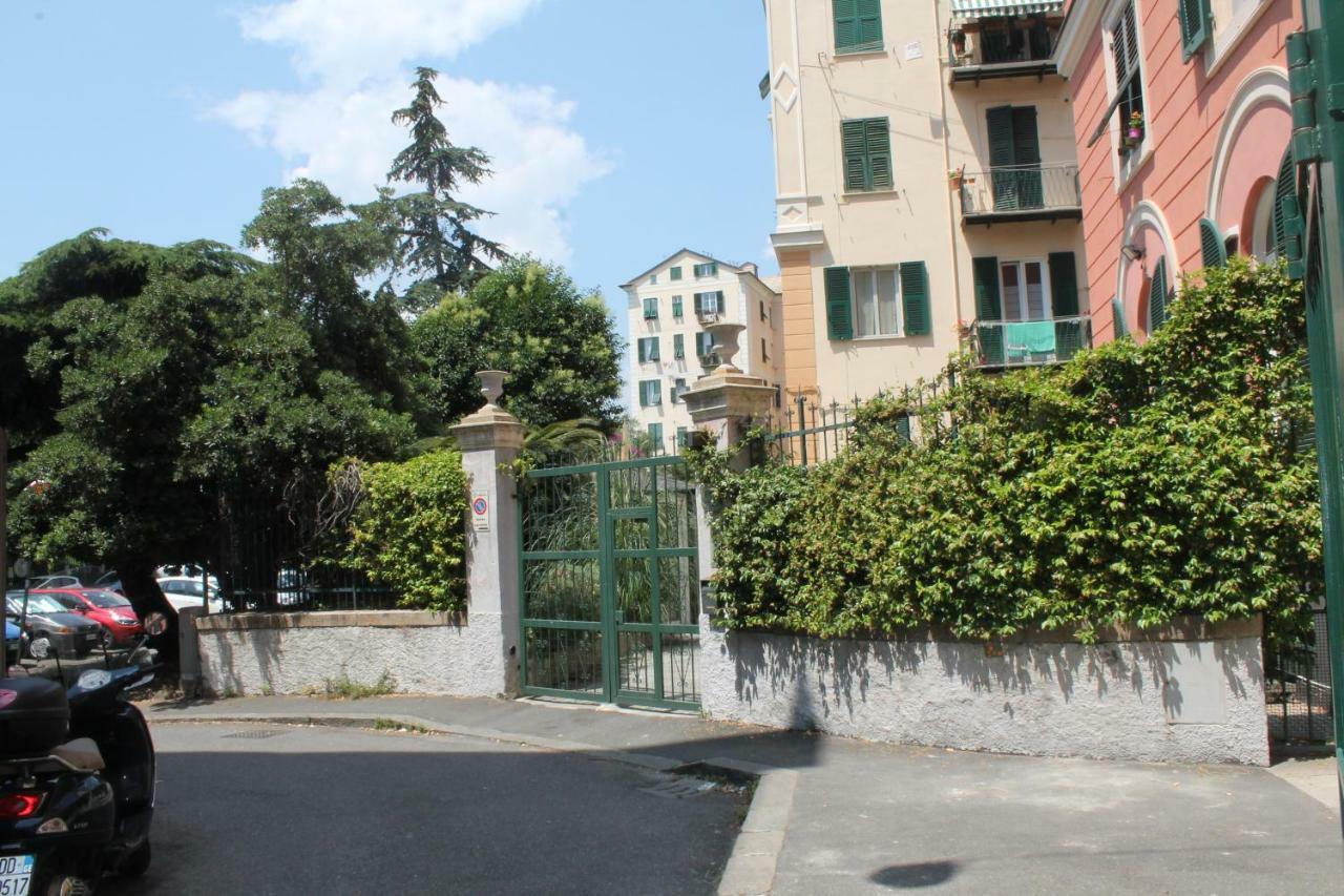 Appartamento In Centro Zona Fiera,Davanti Al Galliera 热那亚 外观 照片