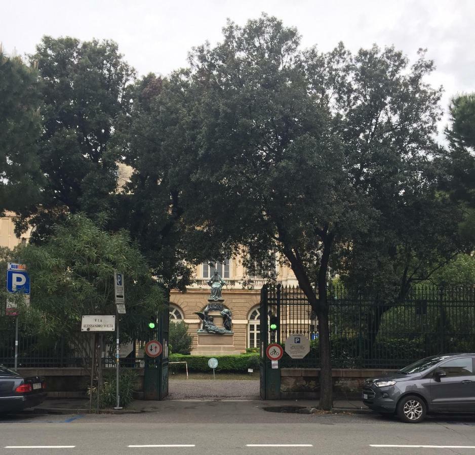 Appartamento In Centro Zona Fiera,Davanti Al Galliera 热那亚 外观 照片