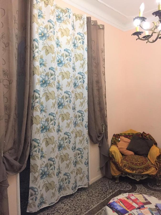 Appartamento In Centro Zona Fiera,Davanti Al Galliera 热那亚 外观 照片